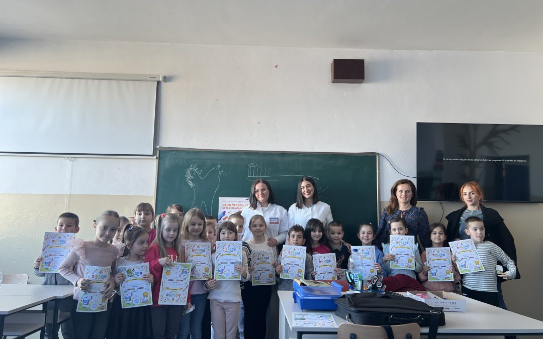 У нашој школи је одржано предавање о здрављу и хигијени зуба