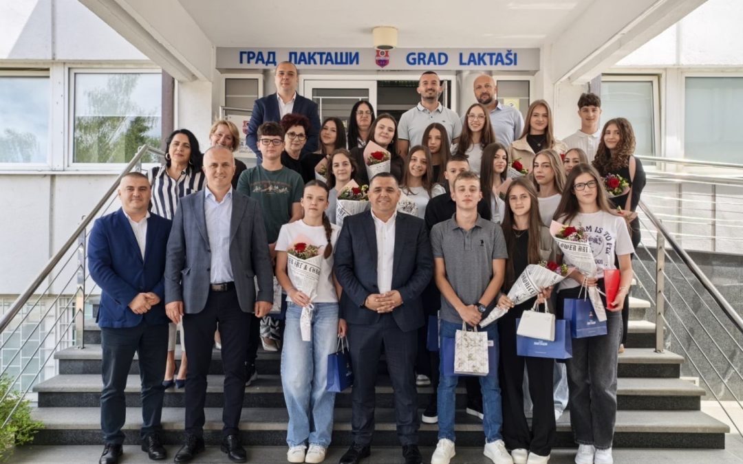 Будућност припада онима који знањем, трудом и марљивошћу граде свој животни пут!